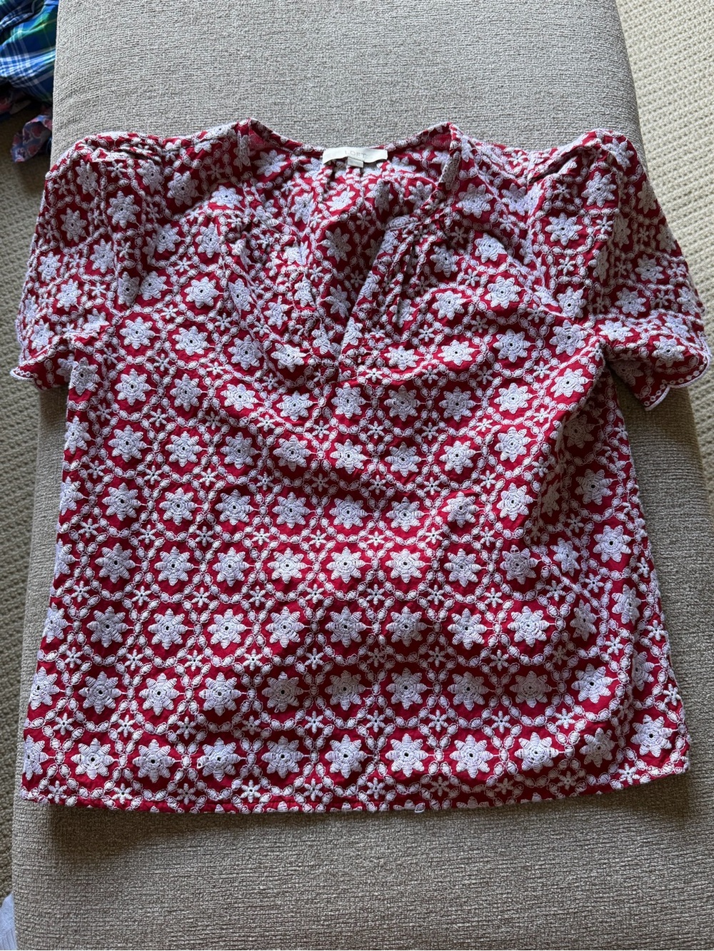 LOFT Red and White Crochet-Style Floral Short Sleeve Top
